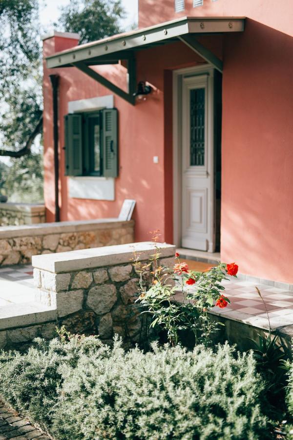 La Casa Rossa Villa Áyios Nikítas Екстериор снимка